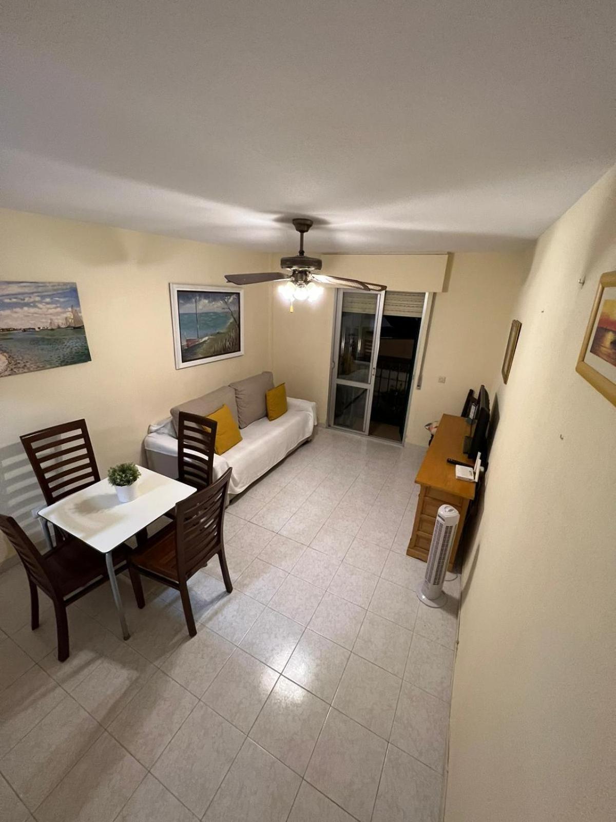 Apartamentos Playa Bajondillo Torremolinos Rum bild
