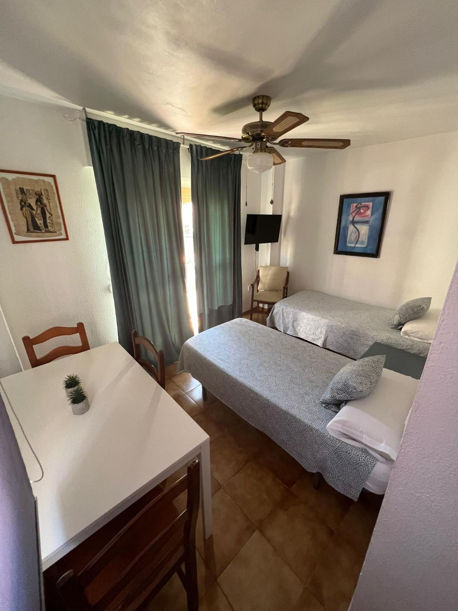 Apartamentos Playa Bajondillo Torremolinos Rum bild